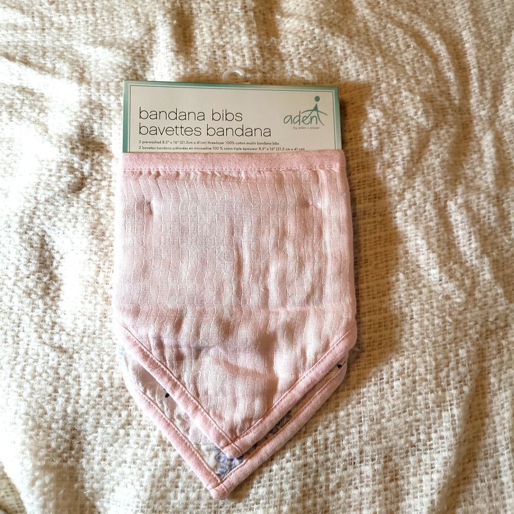 2 bandana bibs preached, 3 layered 100% muslin bandanabibsNWT